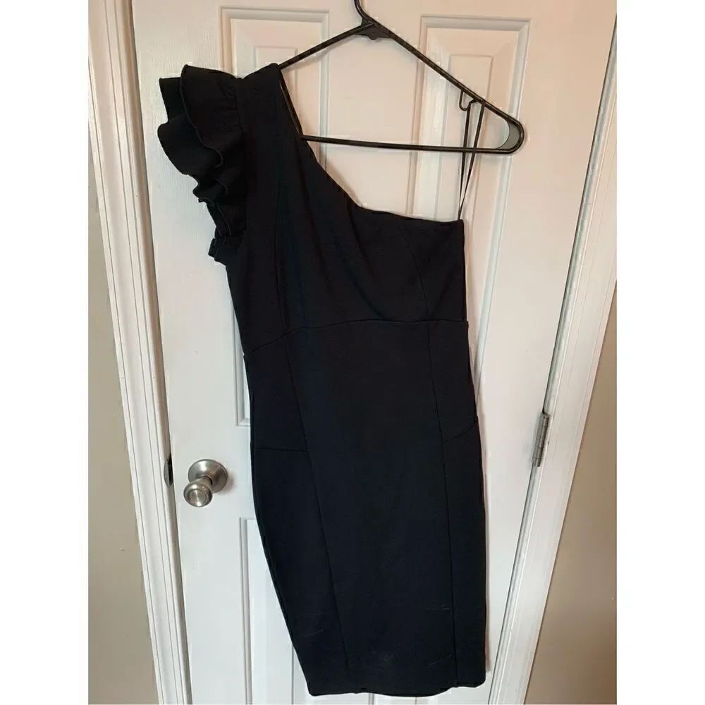 Nordstrom black dress off the shoulder with ruffle size small